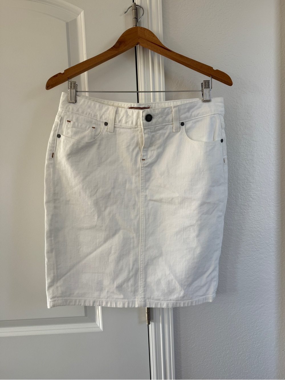 Paige Denim size 28 Classic White Denim pencil Skirt